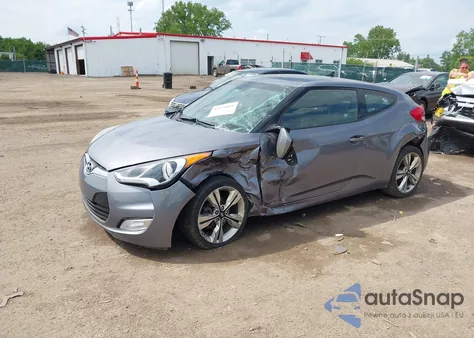 2016 Hyundai Veloster z USA, uszkodzony, nr VIN KMHTC6AD5GU302830